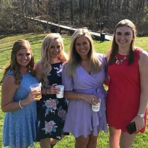 Meet your Posher, Lizzy